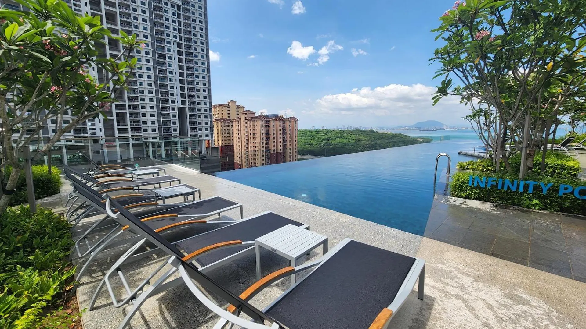 Apartment Urban Suites - Penang Jelutong
